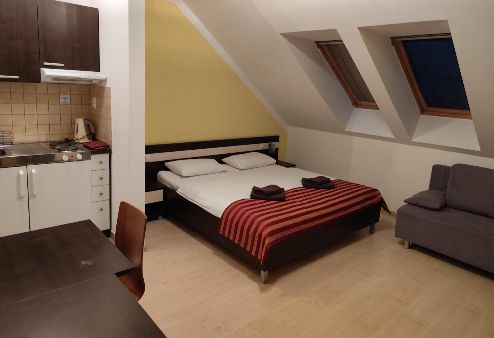 Apartman Liptov - Hotel Bešeňová Extérieur photo
